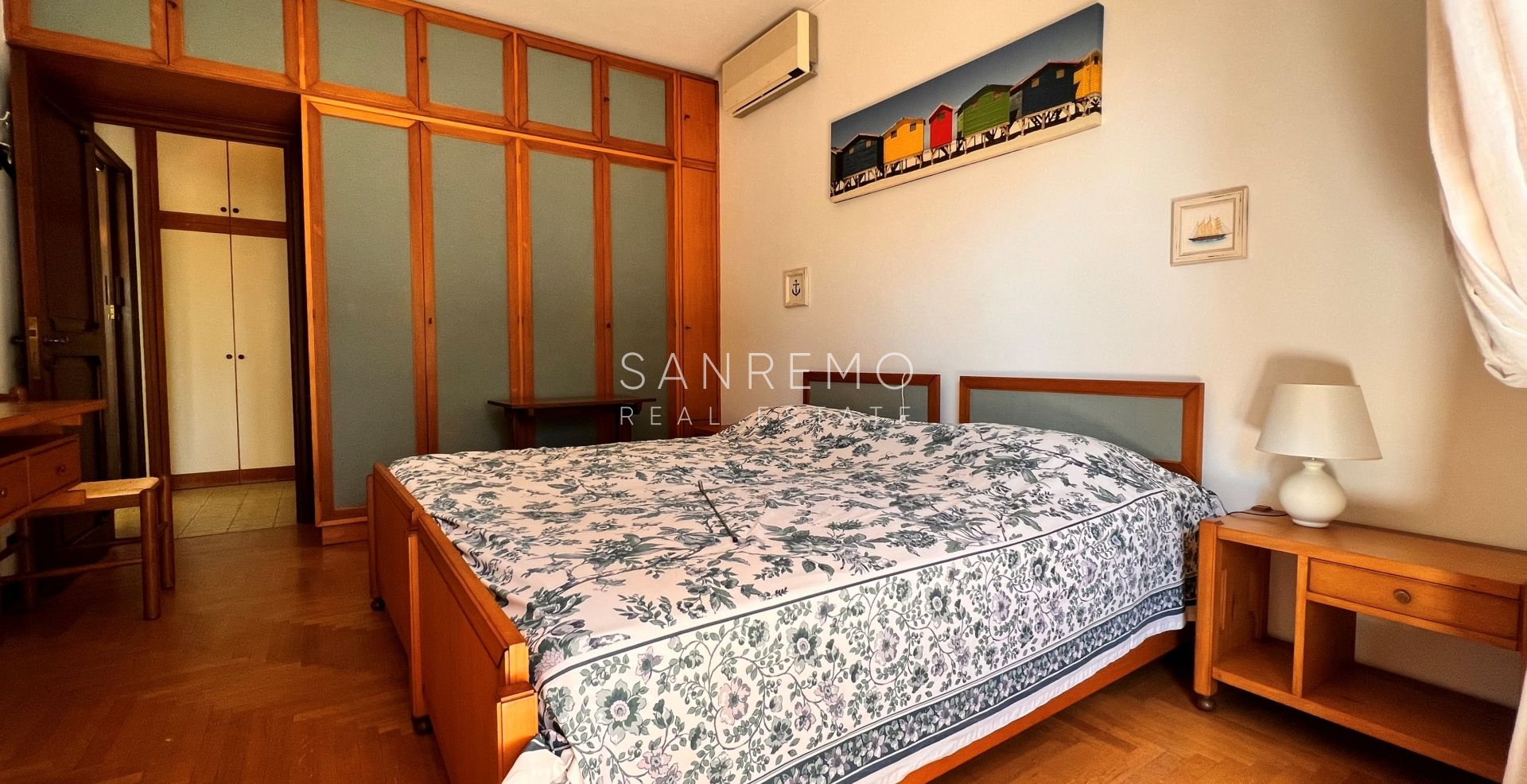 Appartement lumineux de 100 m2 avec vue mer dans un quartier calme entouré de verdure