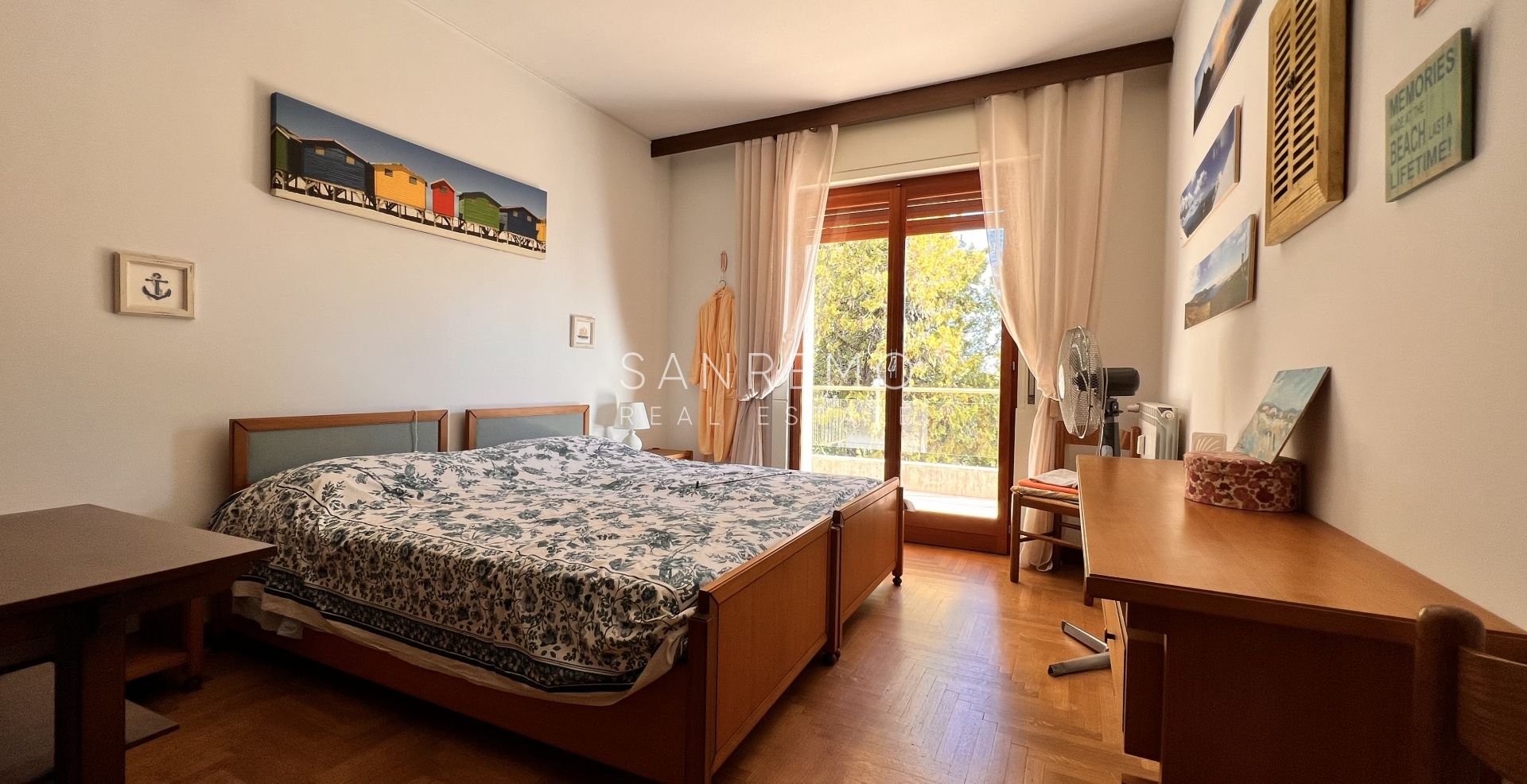 Appartement lumineux de 100 m2 avec vue mer dans un quartier calme entouré de verdure