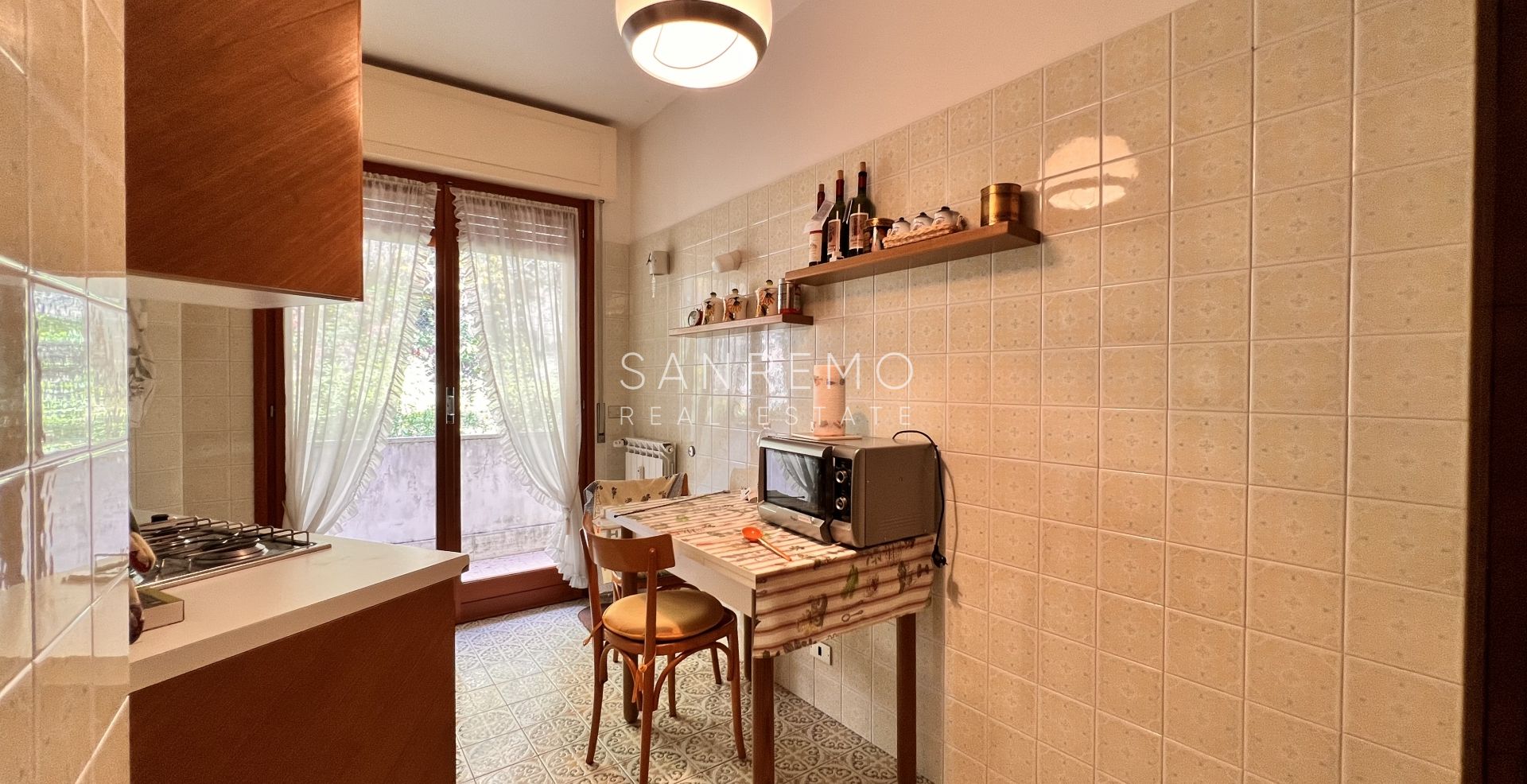 Appartement lumineux de 100 m2 avec vue mer dans un quartier calme entouré de verdure