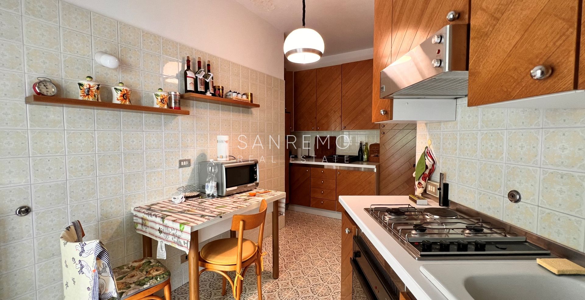 Appartement lumineux de 100 m2 avec vue mer dans un quartier calme entouré de verdure