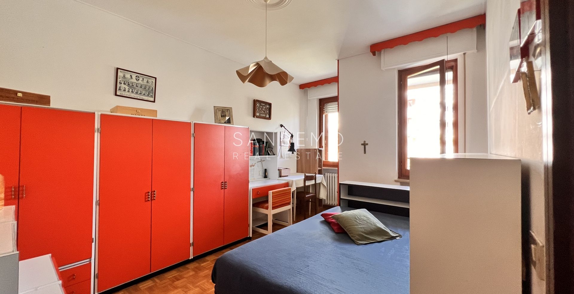 Appartement en vente derrière Portosole avec vue mer