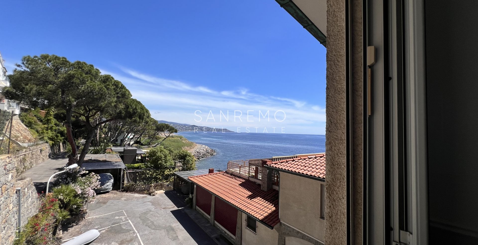 Penthouse avec vue directe sur la mer