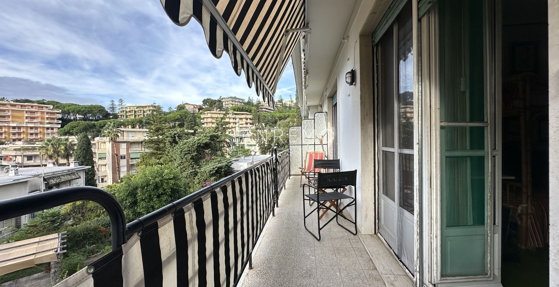 appartement près des jardins de la foce et du centre ville avec parking pour 2 voitures