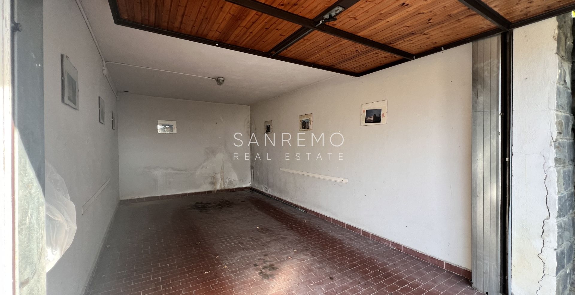 Appartement en parfait état avec agréable terrasse et vue mer