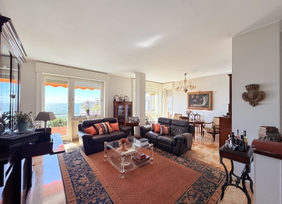 Grand appartement avec grandes terrasses proche des plages