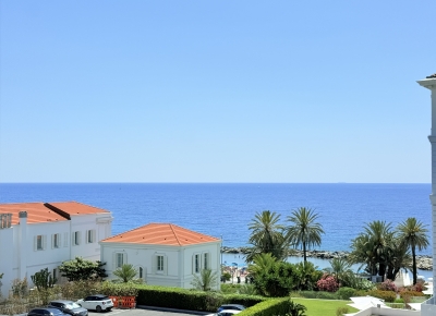 Nouveau appartement dernier étage à Sanremo près des plage et la piste cyclable