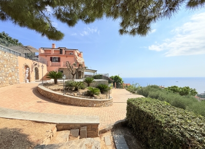 Villa prestigieuse avec piscine et vue mer à couper le souffle