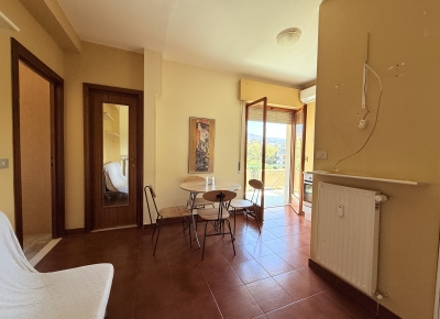 Charmant deux-pièces dans une résidence avec concierge, à quelques pas de la mer