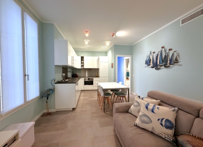Appartement en parfait état avec terrasse dans la prestigieuse Via Matteotti