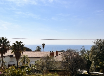 Appartement proche de Portosole avec vue mer