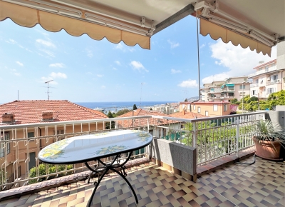 Deux pièces près du port de Sanremo